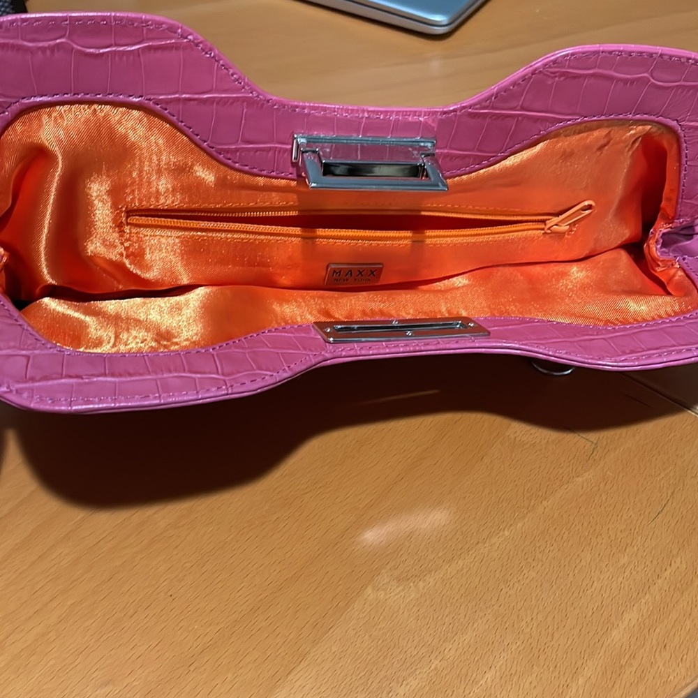Handbag - Picture 3 of 4